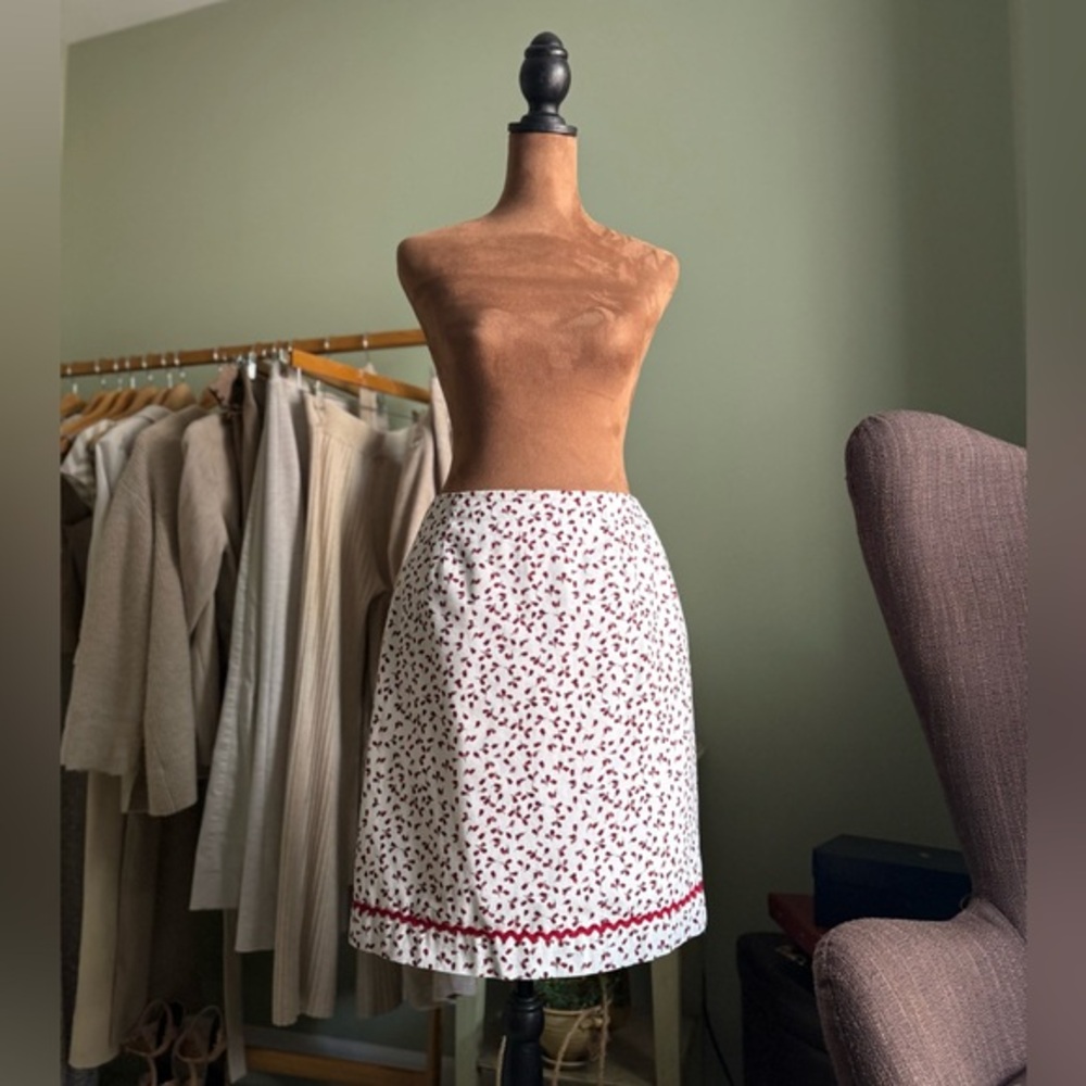 Talbots White and Red A-Line Skirt Knee-Length Casual